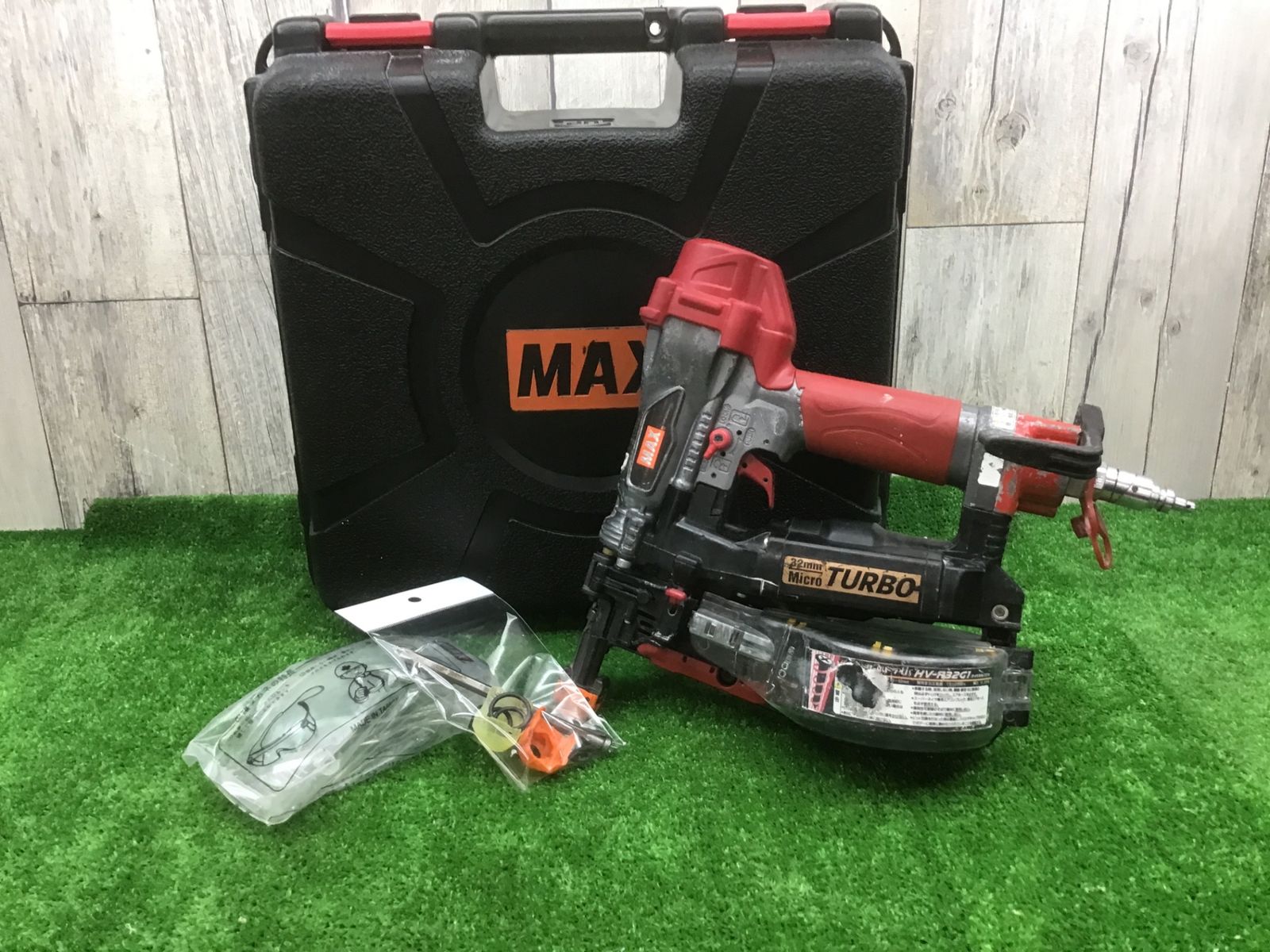 中古品 MAX マックス 32mm 高圧 ねじ打ち機 ターボドライバ HV 中古品 MAX マックス 32mm 高圧 ねじ打ち機 ターボドライバ HV