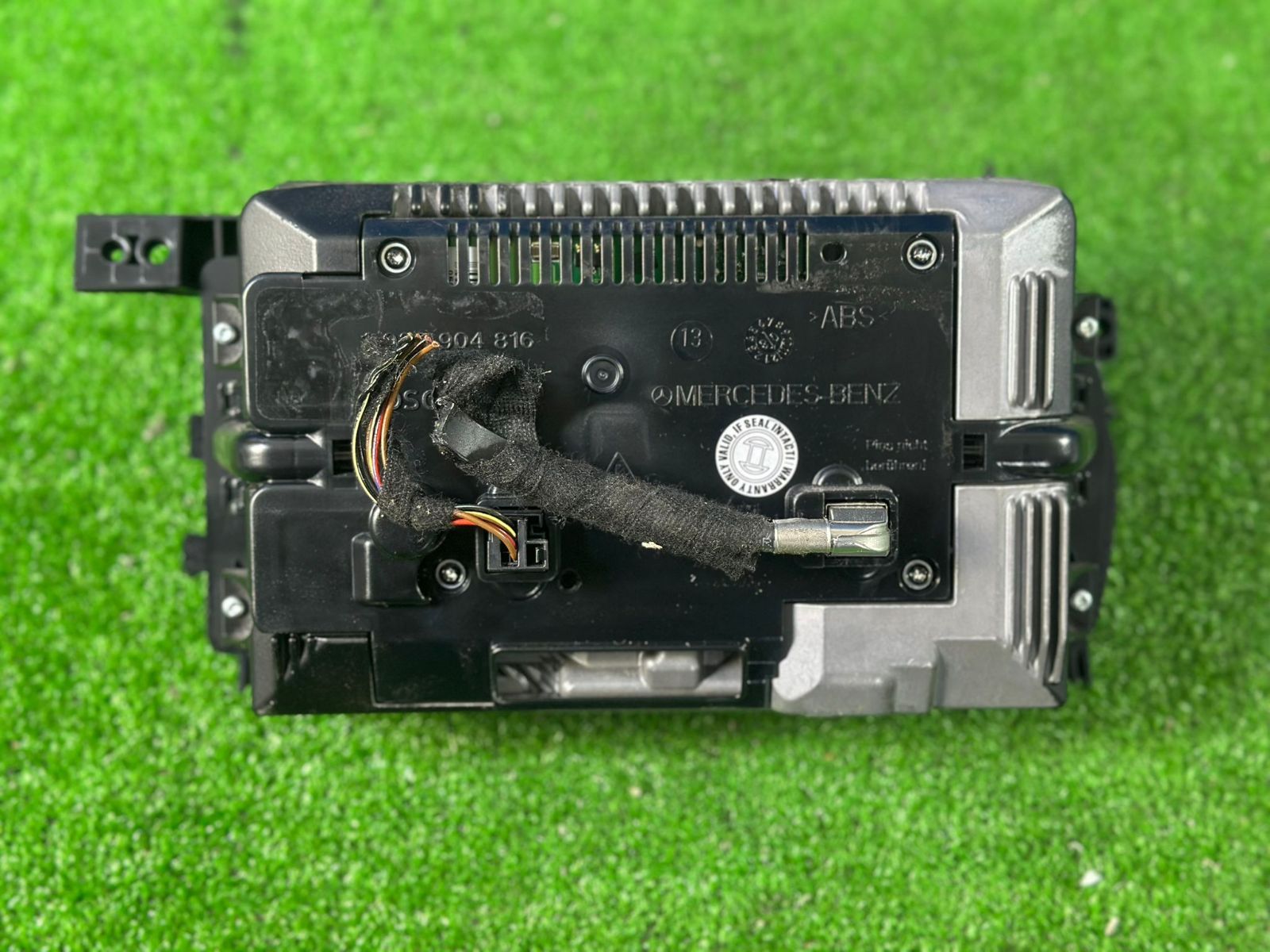 ベンツEクラス w212 純正HDDナビユニット A212 906 33 01 ベンツEクラス w212 純正HDDナビユニット A212 906 33 01 【公式通販】