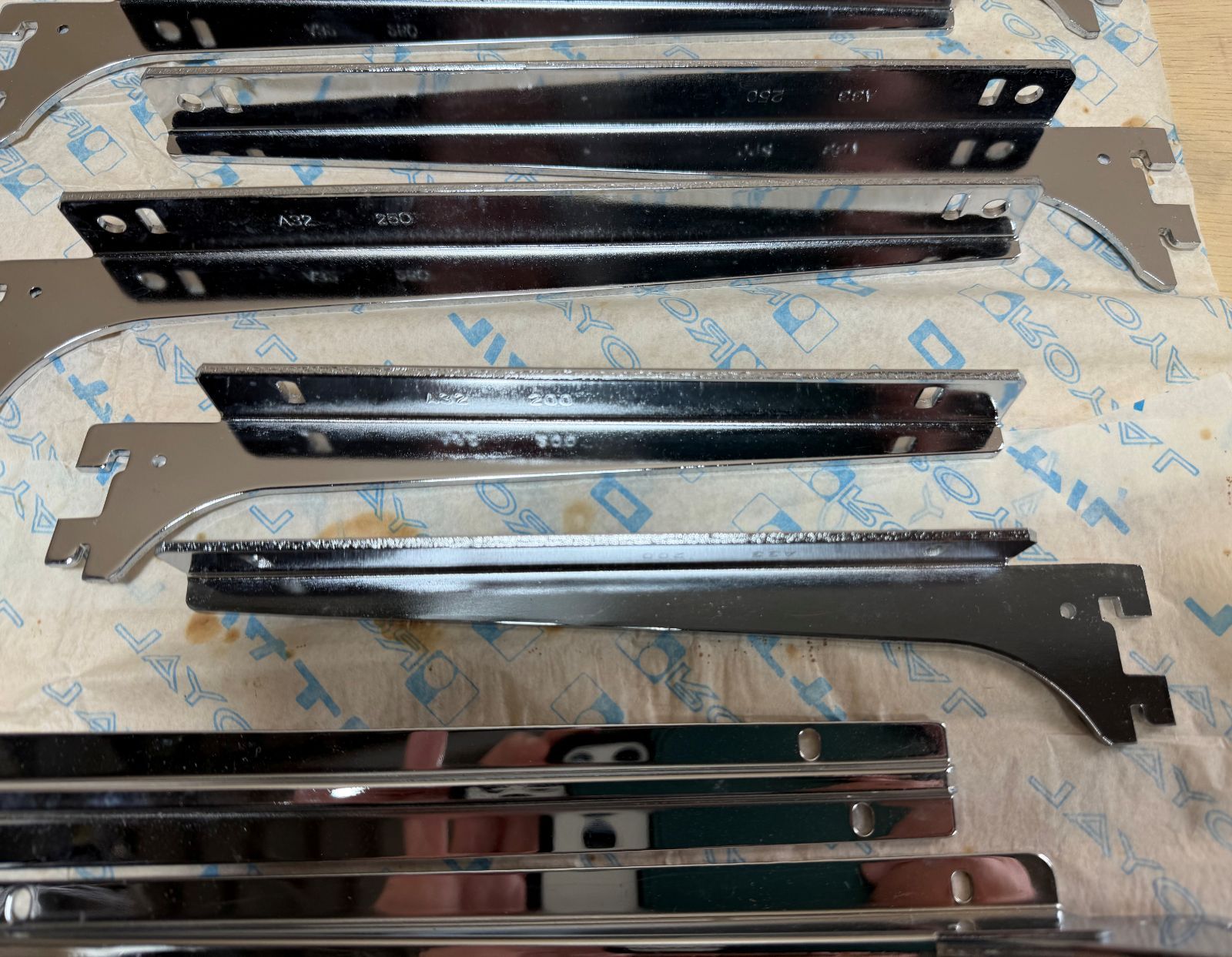 10段分　A32 A33 　400 ロイヤル　棚受け　ブラケット 未使用 ロイヤル棚受け ウッドブラケット 3タイプ 6組 - メルカリ