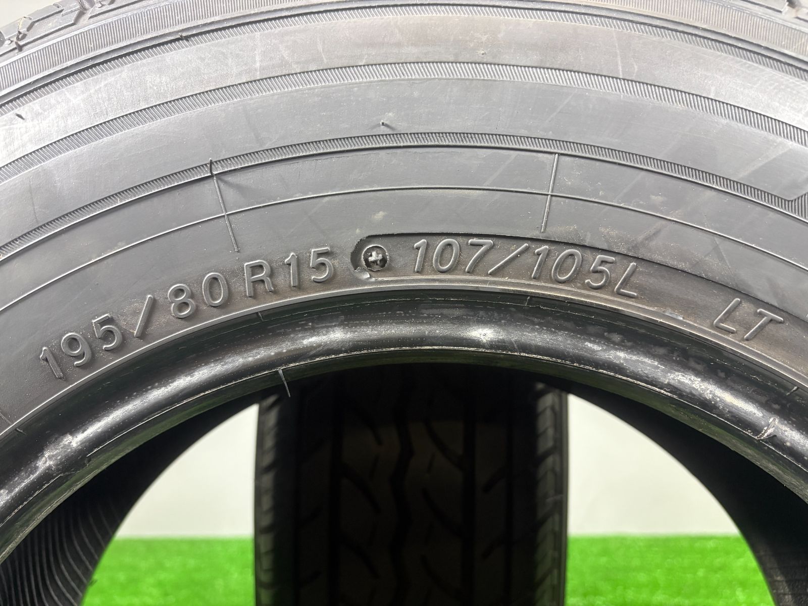 送料無料☆195/80R15 LT ヨコハマ RY52 2020年製 2本 夏 タイヤ