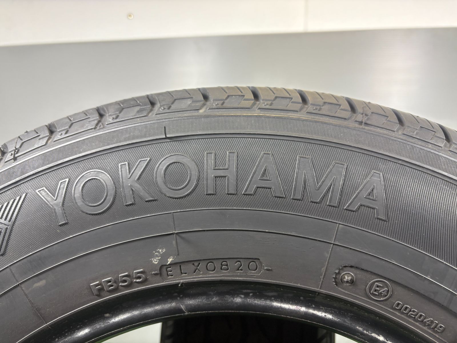 送料無料☆195/80R15 LT ヨコハマ RY52 2020年製 2本 夏 タイヤ