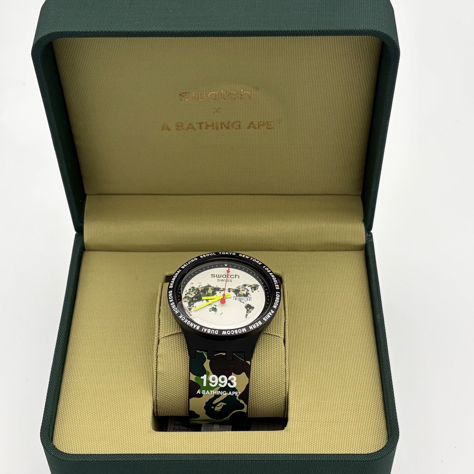 新品未使用 BAPE×SWATCH コラボ 腕時計 WORLD 1993 カモフラ 世界地図