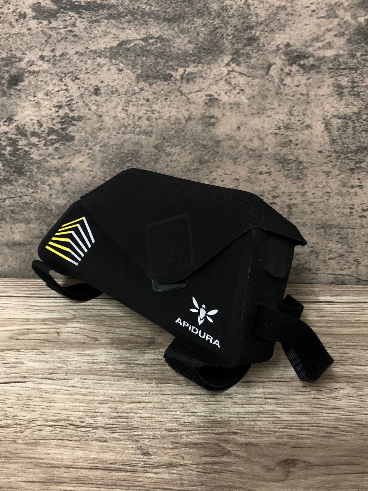 JY343 アピデュラ APIDURA RACING TOP TUBE PACK 1L トップチューブ