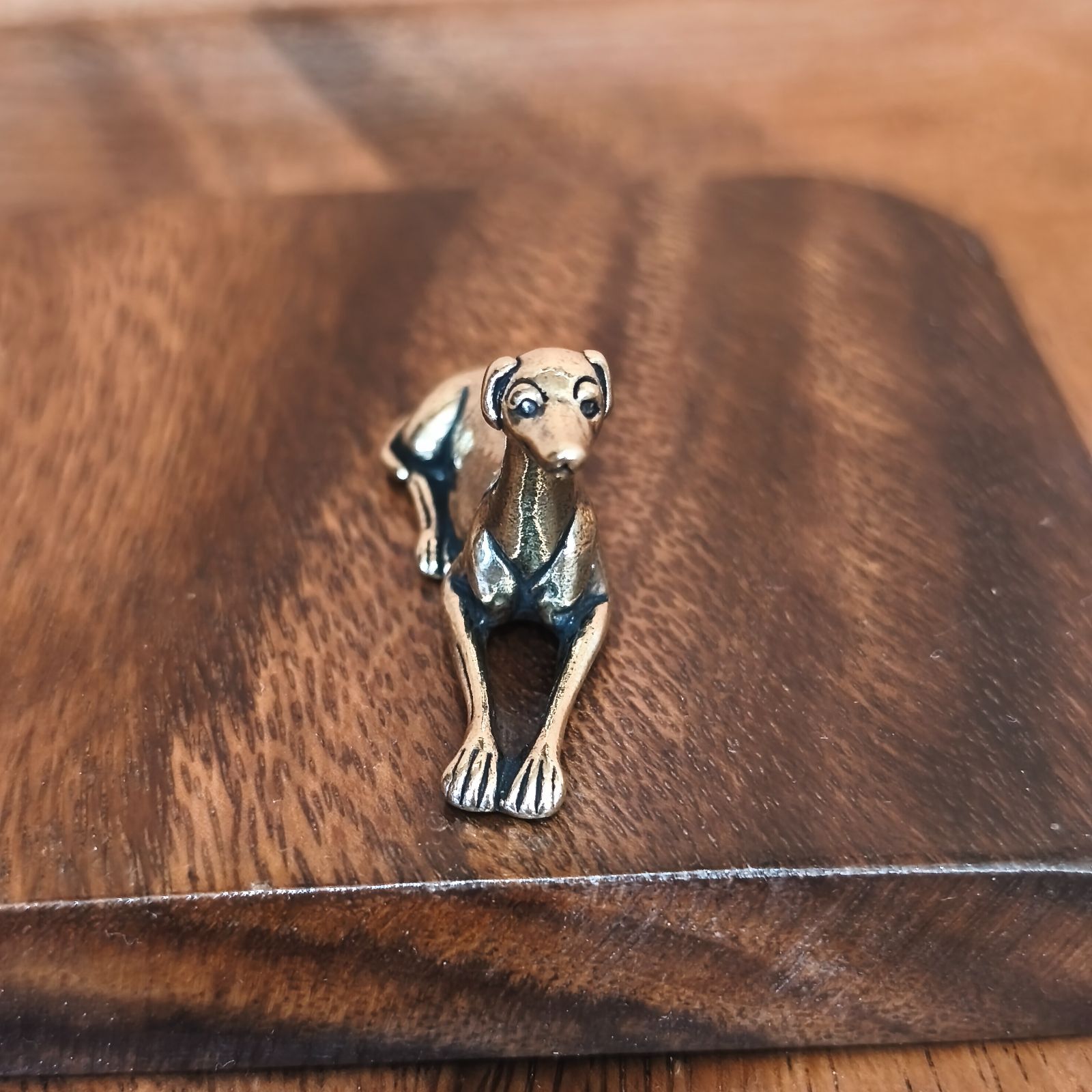 A95 真鍮製 犬のオブジェ ウィペット グレイハウンド 置物