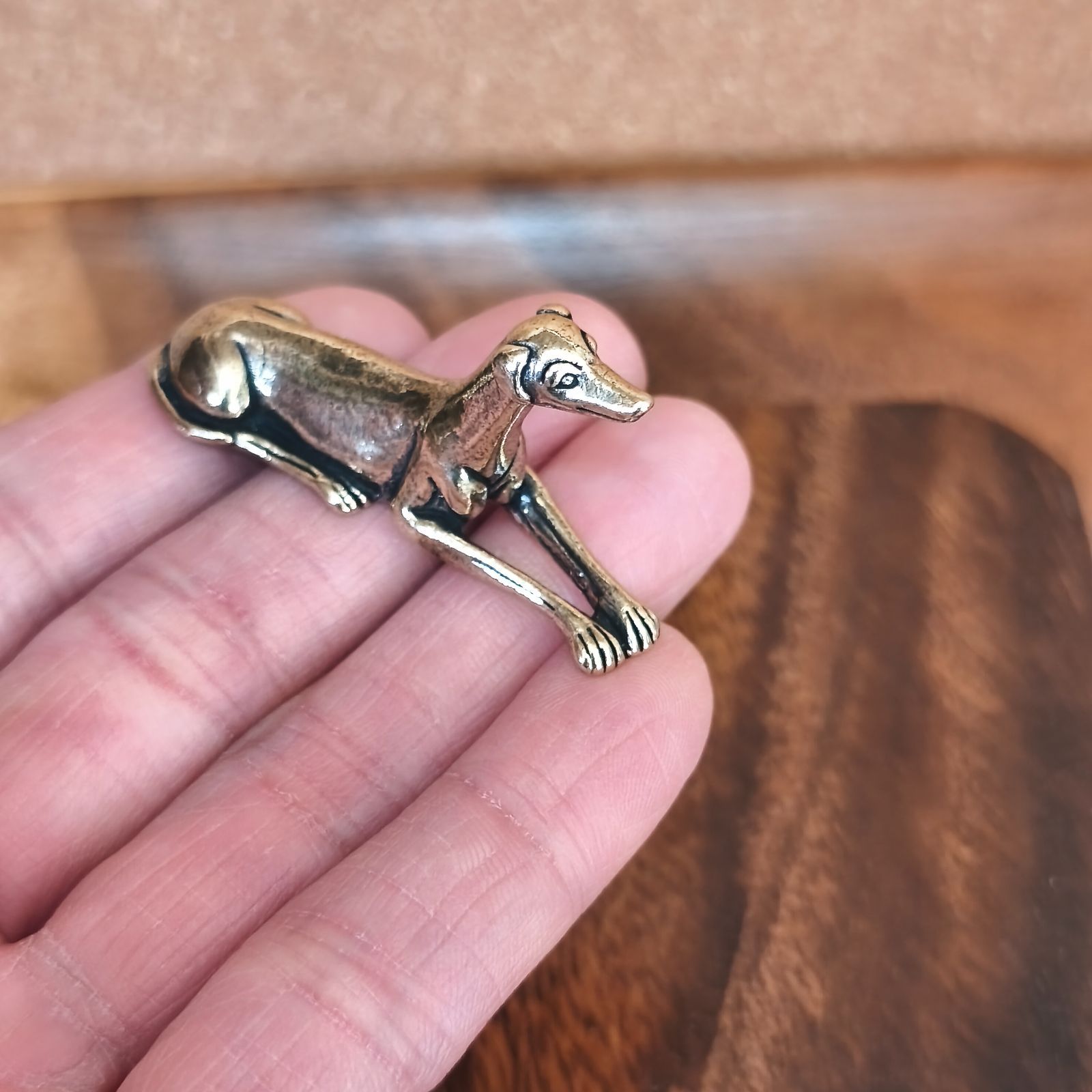 A95 真鍮製 犬のオブジェ ウィペット グレイハウンド 置物