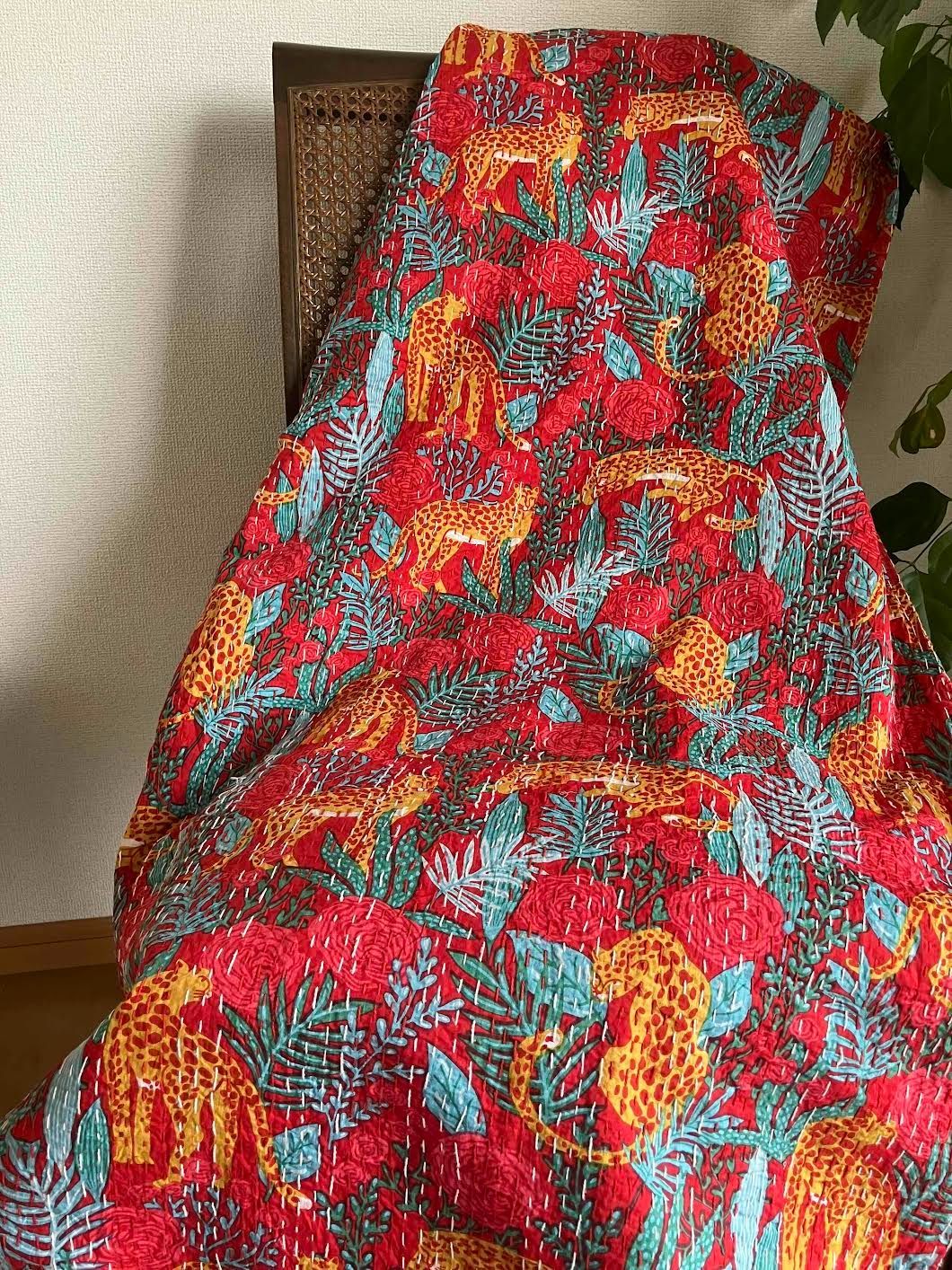 カンタキルト マルチカバー #96 Red Leopard Rose Garden - メルカリ