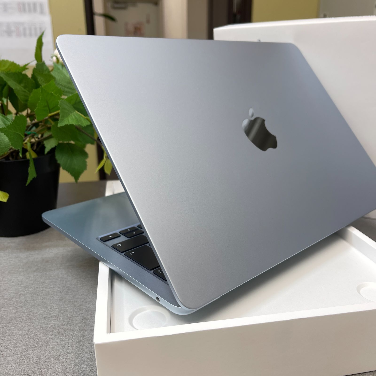 新品同様 MacBook Air 13