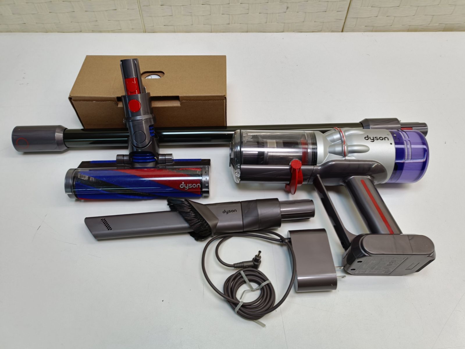 ダイソン Dyson 掃除機 コードレスクリーナー SV33 - メルカリ