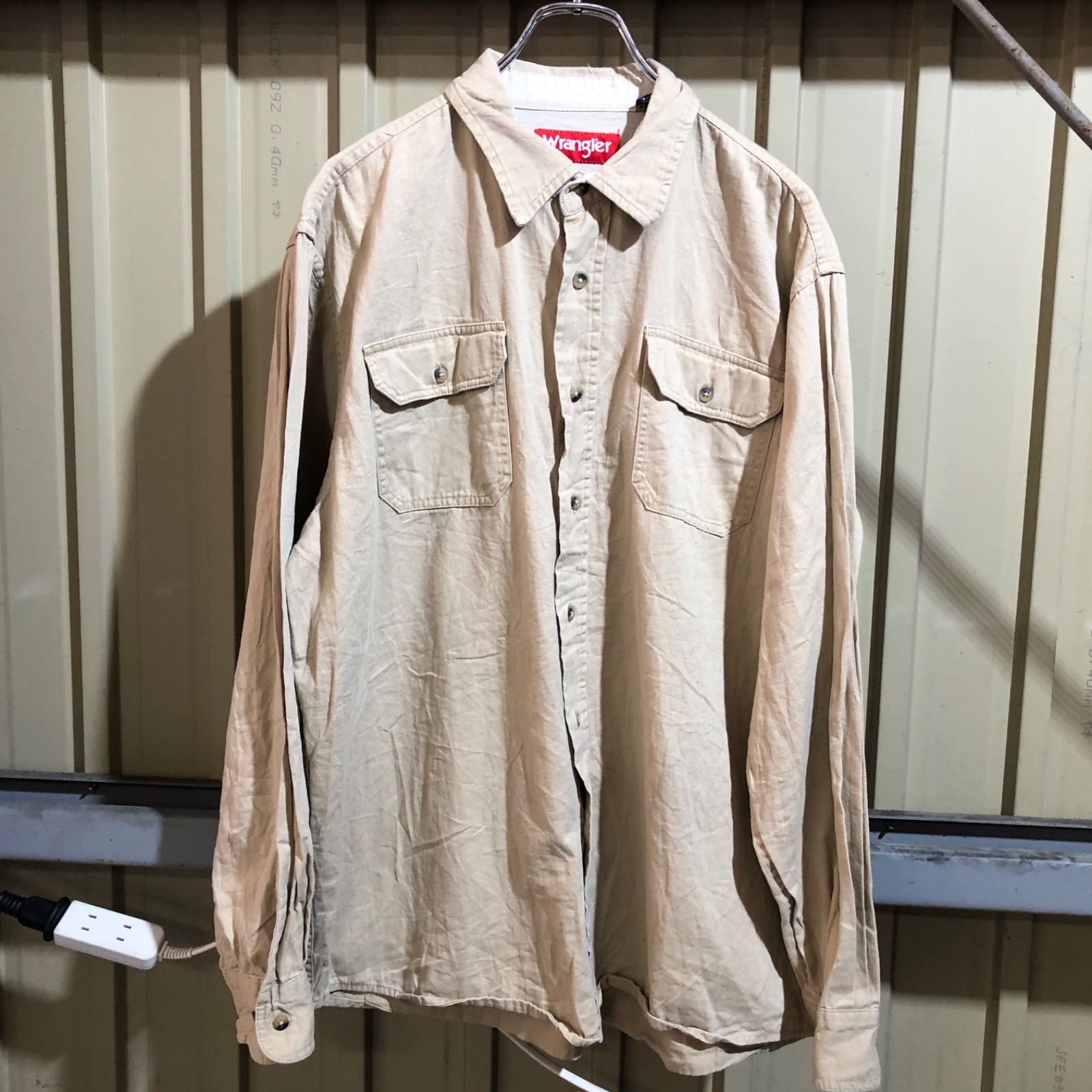 Wrangler ラングラー 長袖シャツ 無地 ベージュ Lサイズ メンズ 古着 