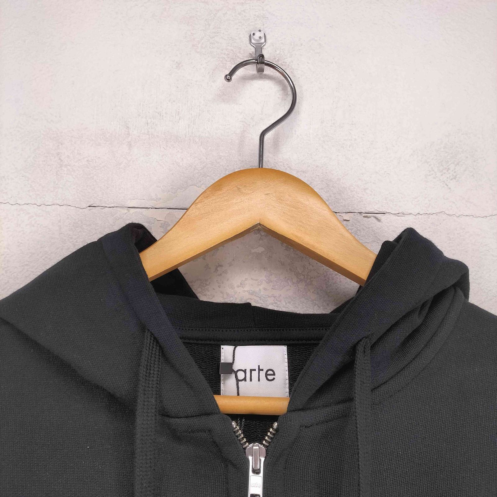 ユーズドフルギ USED古着 Eye Front Zip Hoodie Black import メンズ M