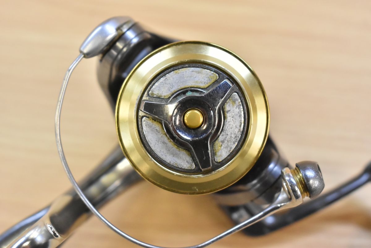 シマノ 05 BB-X デスピナ 2500D スピニングリール SHIMANO BB-X