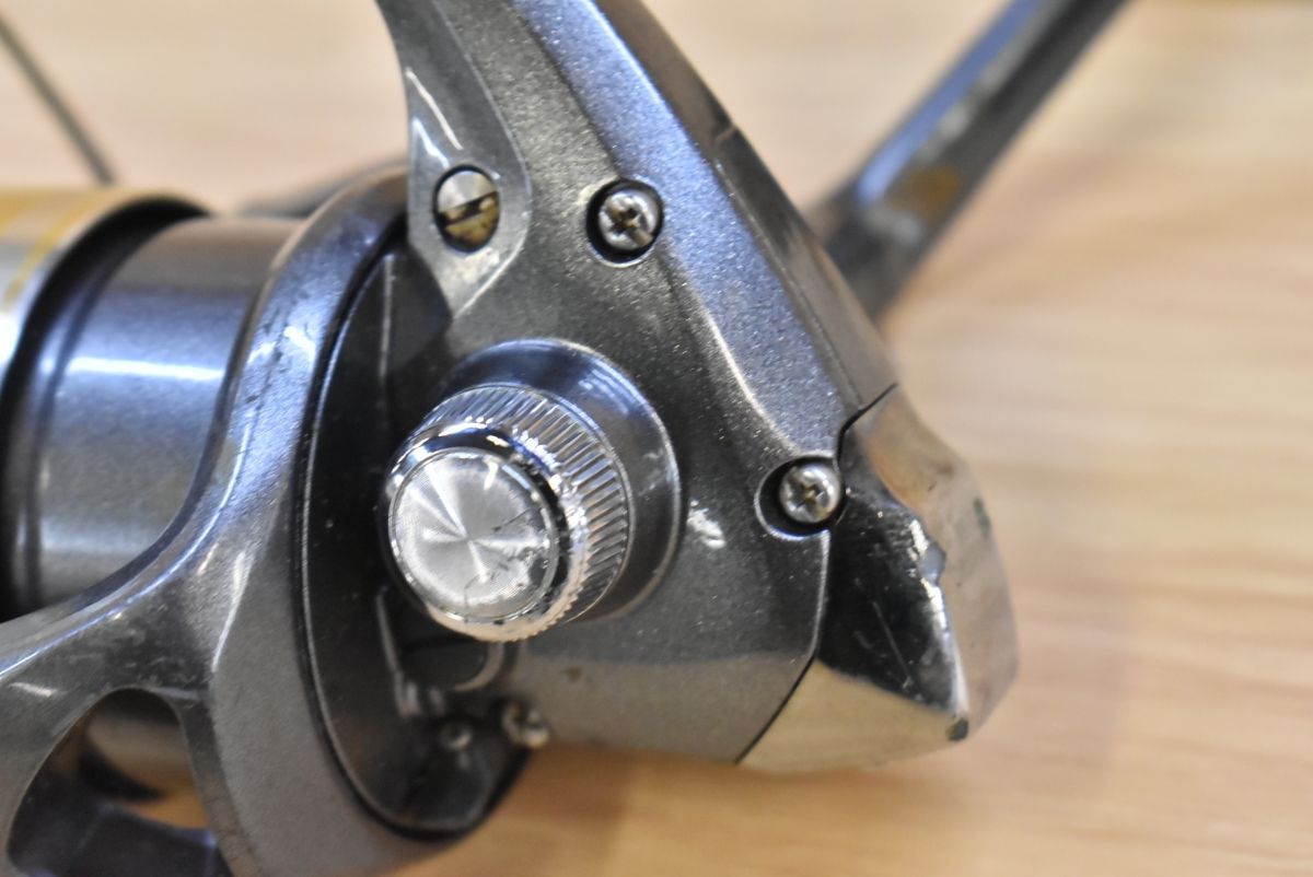 シマノ 05 BB-X デスピナ 2500D スピニングリール SHIMANO BB-X