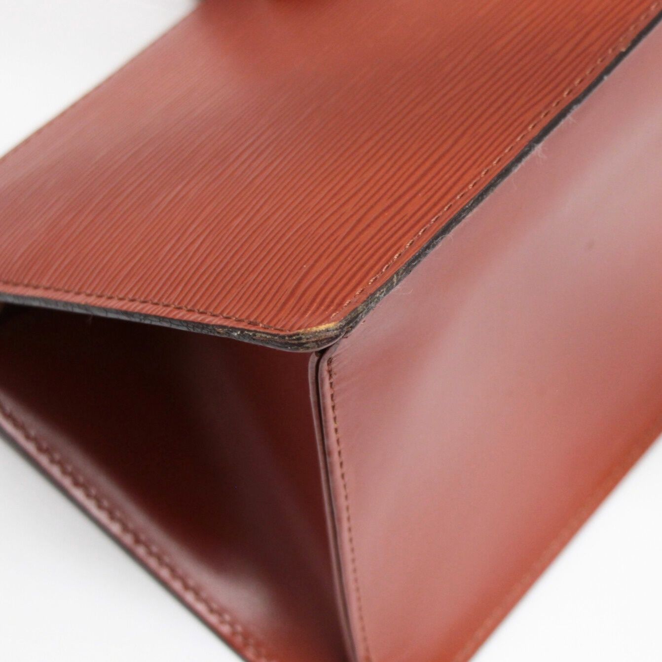 ルイヴィトン Louis Vuitton サックトリアングル ハンドバッグ ケニア 