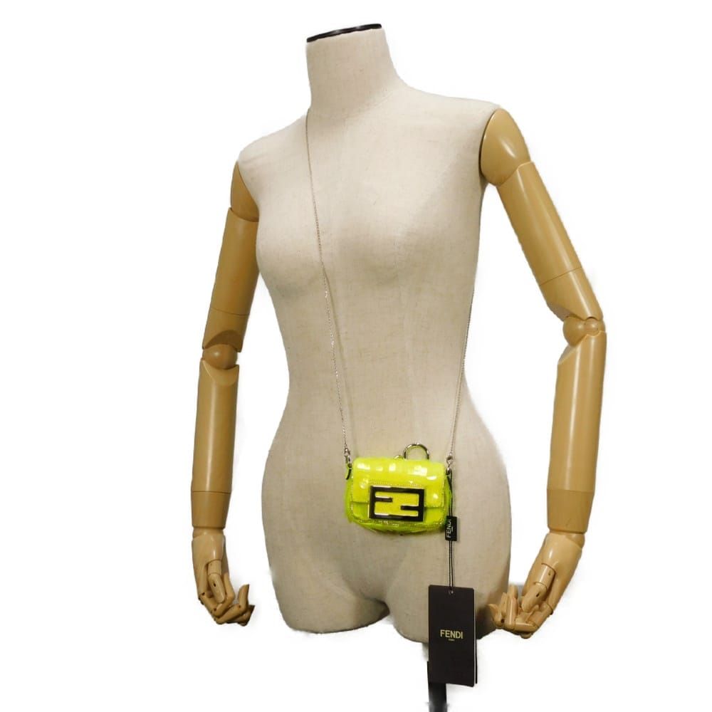 FENDI フェンディ ナノ バゲット ポーチ チャーム スパンコール ビーズ