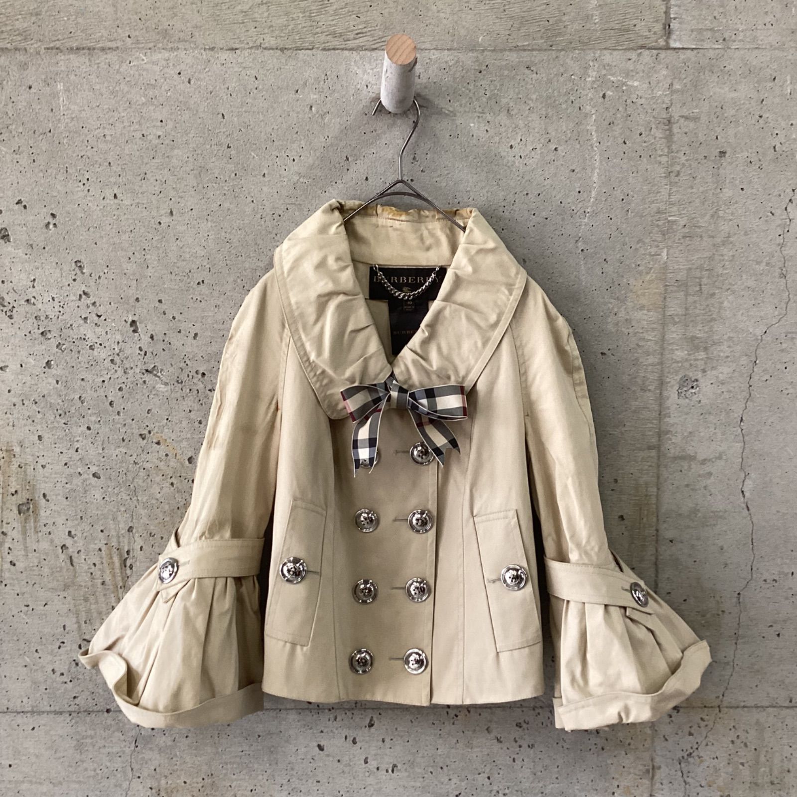 バーバリー BURBERRY デザインショート丈トレンチコート - メルカリ