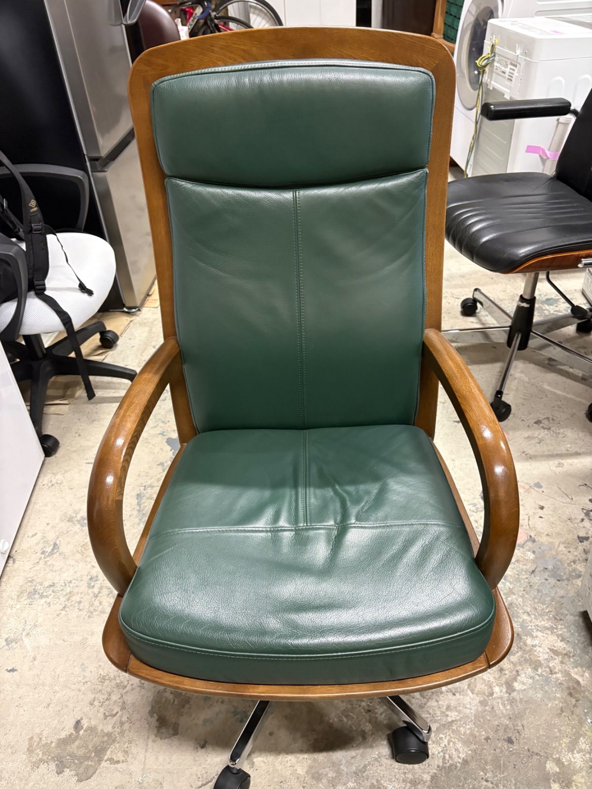  カリモク デスクチェア 事務チェア 昇降式 レザー キャスター 座布団付き オフィスチェア ワークチェア 椅子 チェア