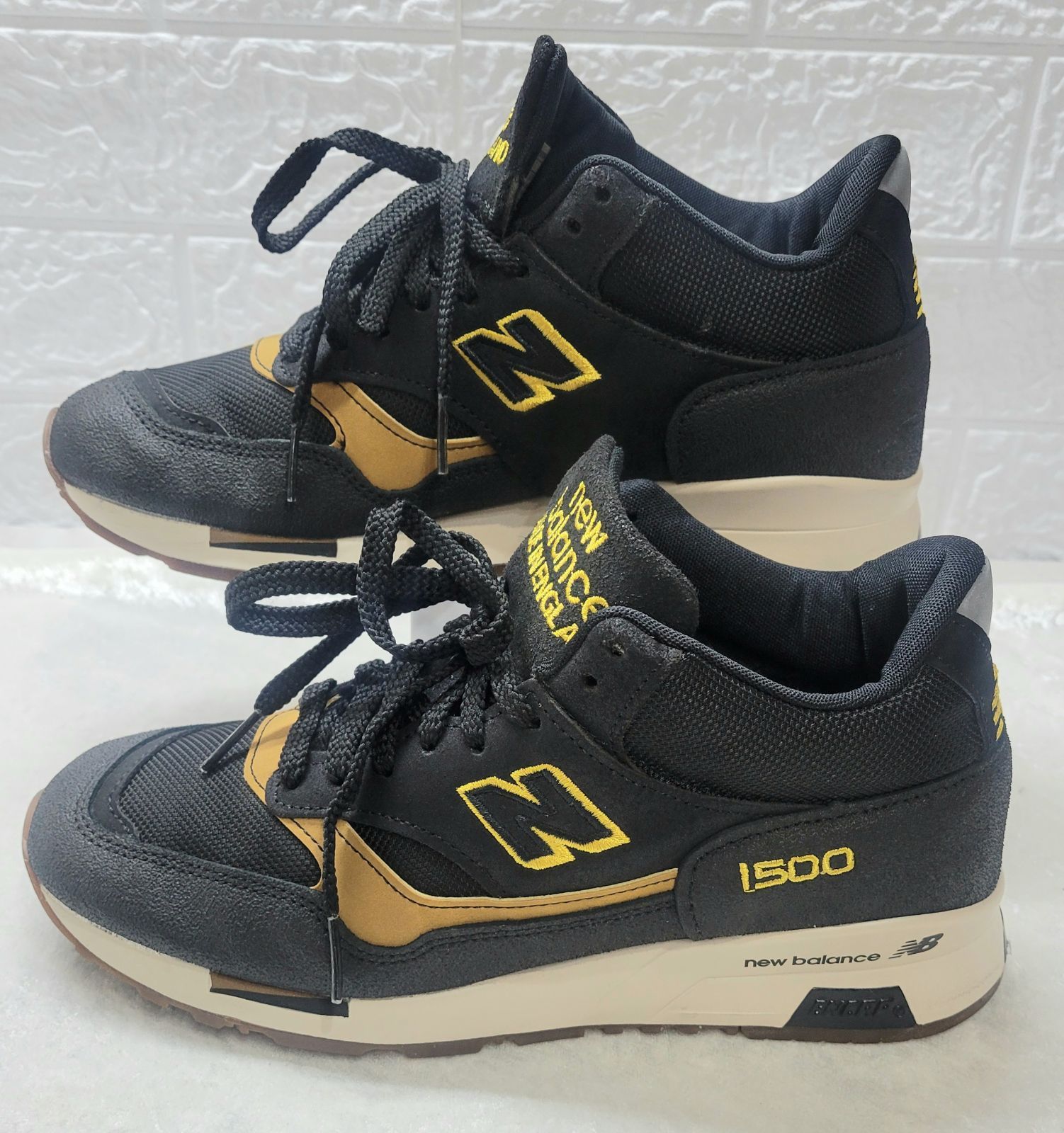 美品【希少 UK製】New Balance MH1500KT スニーカー ブラック×ゴールド 