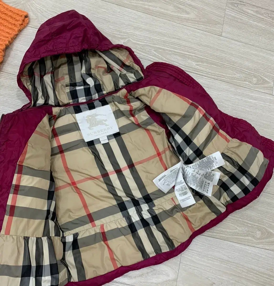 【BURBERRY】キッズ ダウンジャケット 3Y 新品未使用】バーバリー チルドレン 3Y ダウン 【公式通販】