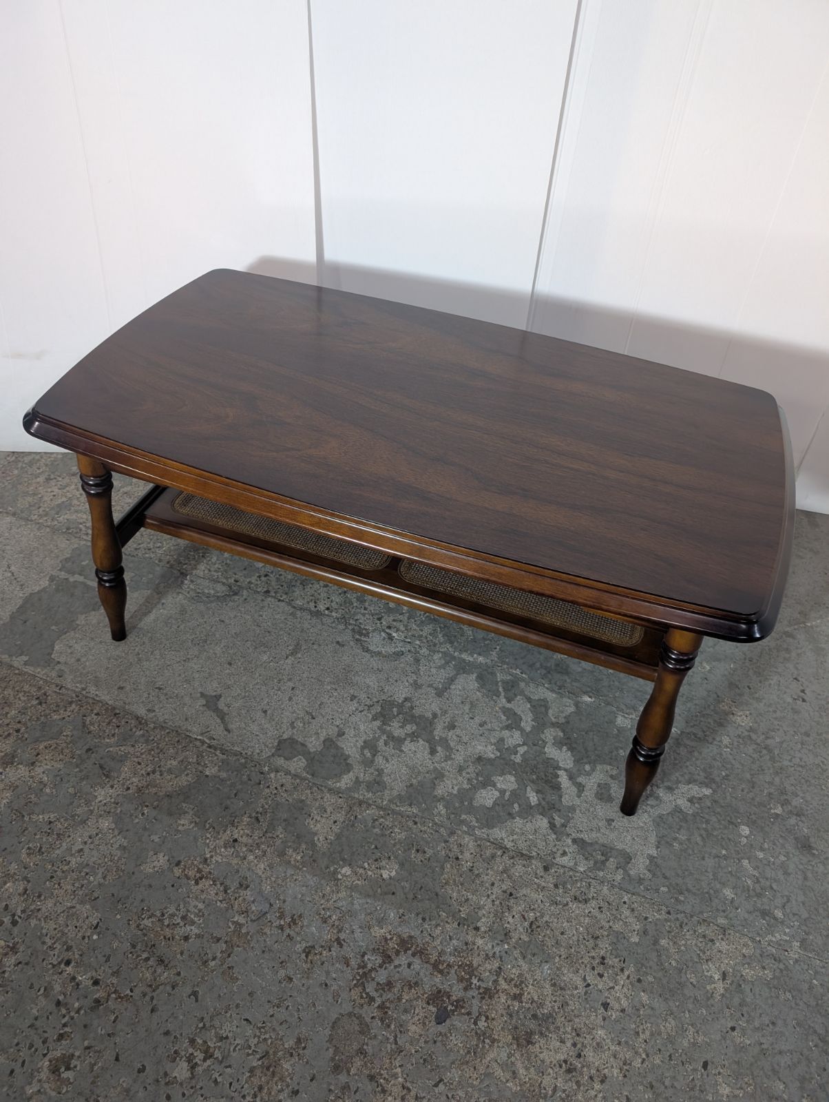 カリモク コロニアル コーヒーテーブル アンティークテーブル