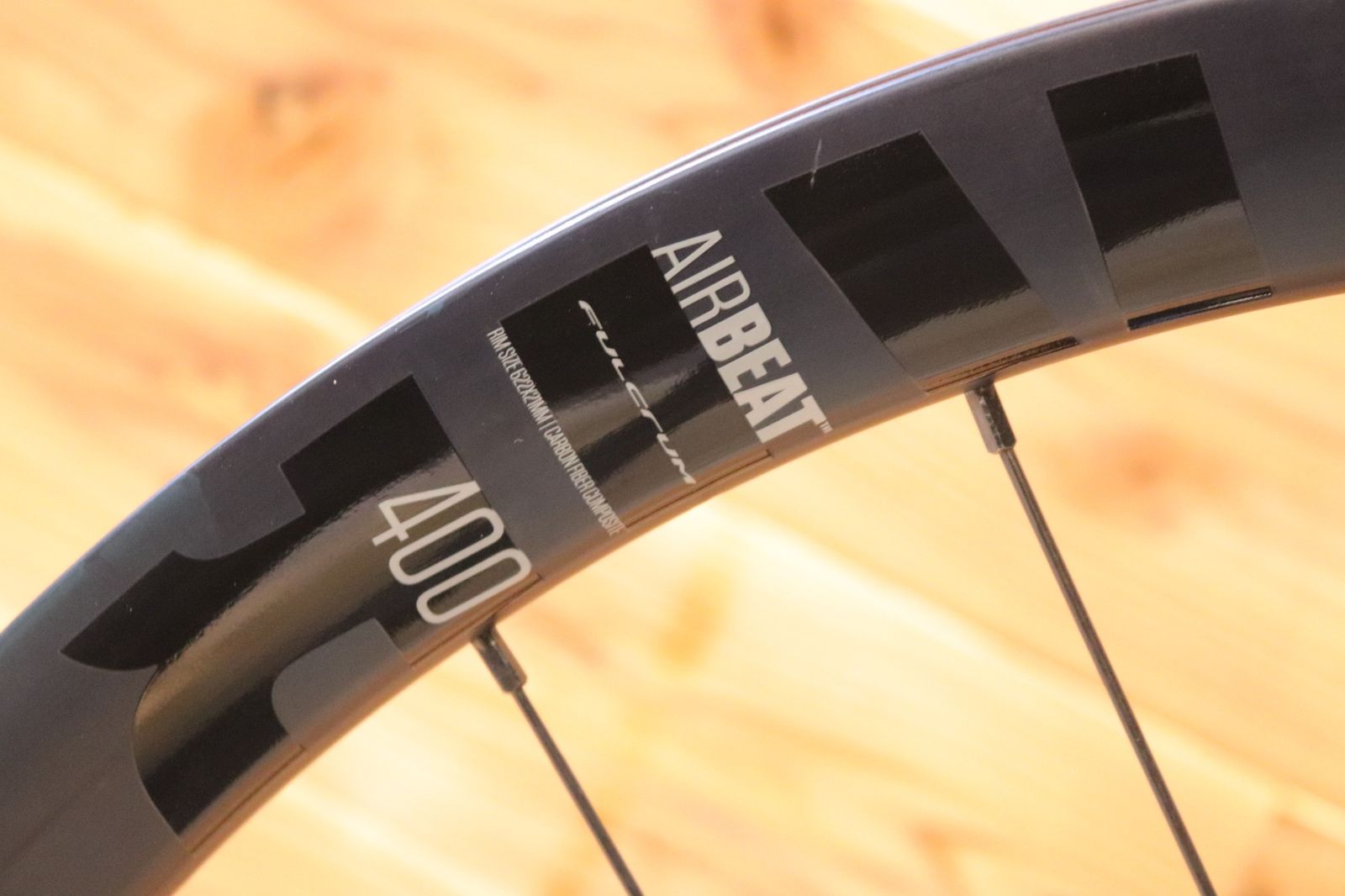 フルクラム FULCRUM エアビート AIRBEAT 400 DB シマノ 11S/12S 21C 