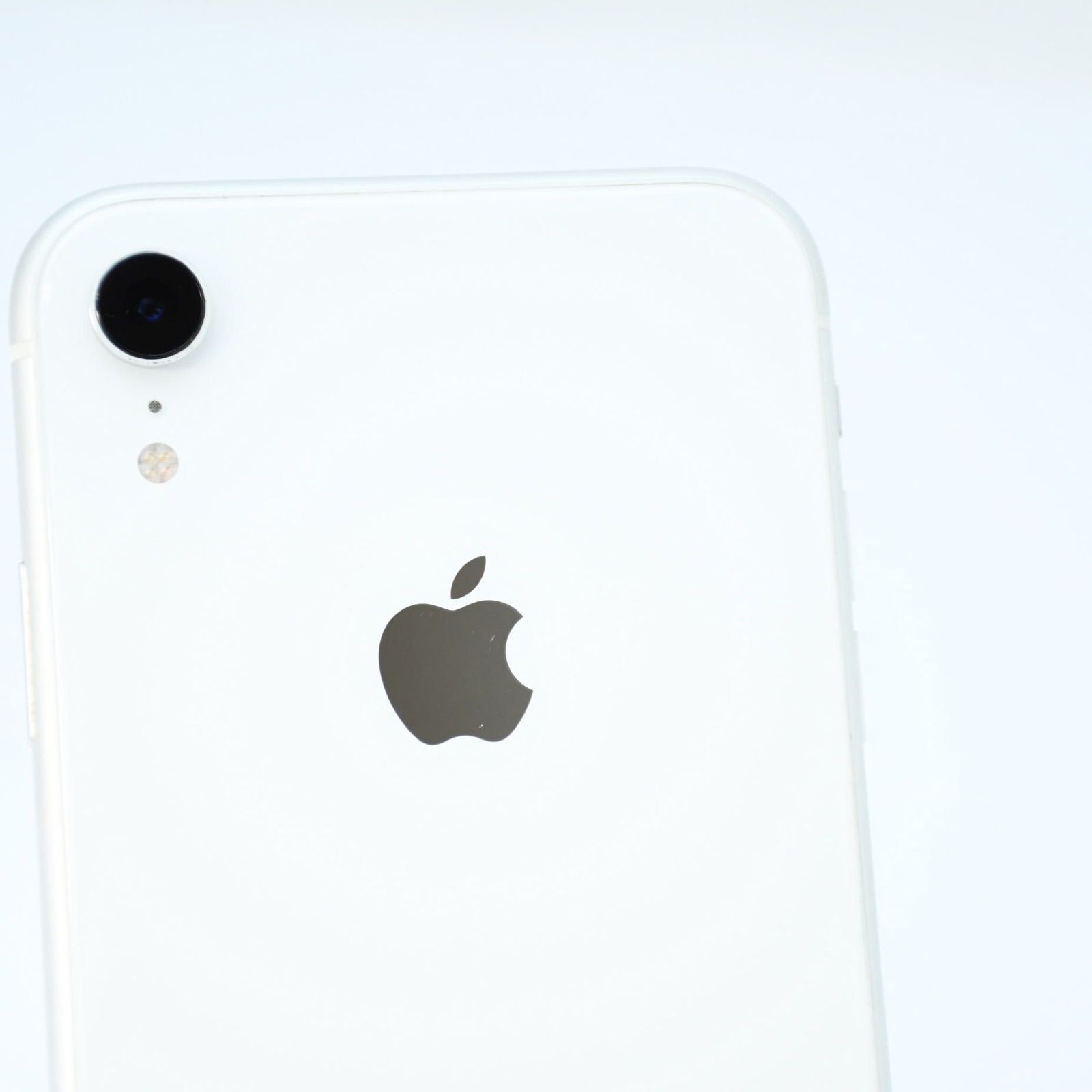 美品 iPhone XR 64GB ホワイト SIMフリー バッテリー81% - メルカリ