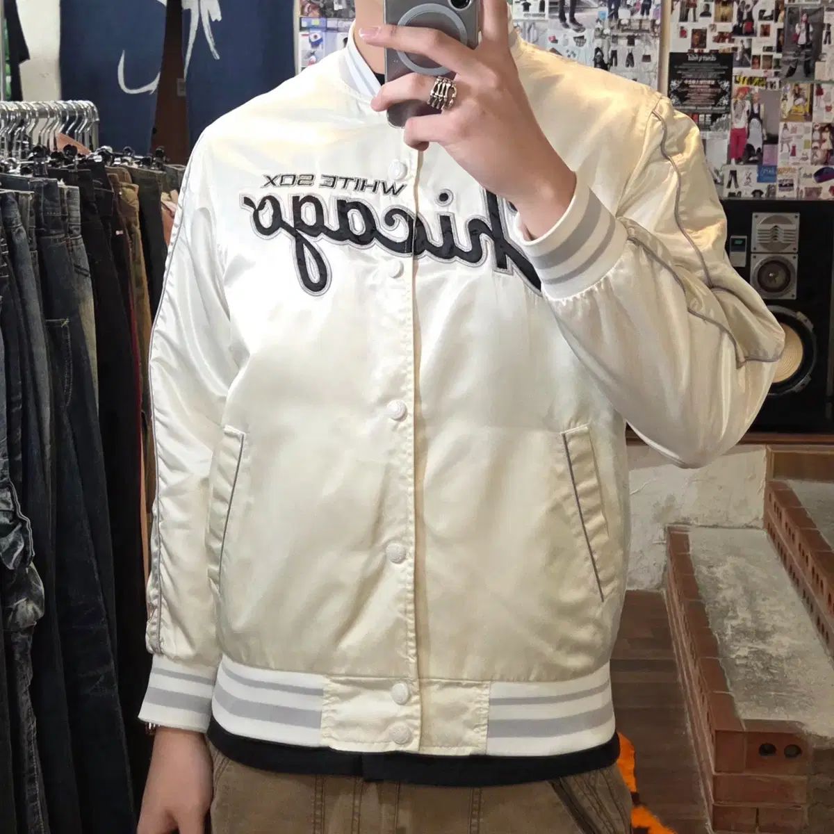 MLB シカゴ ホワイト ソックス スタジャン ジャケット - メルカリ