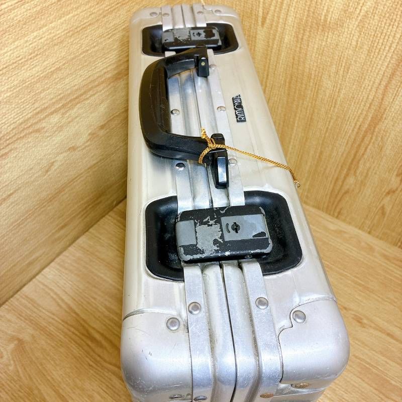 RIMOWA リモワ アタッシュケース ビジネス ヴィンテージ シルバー リモワ RIMOWA シルバー アタッシュケース ビンテージ アルミ 鍵あり