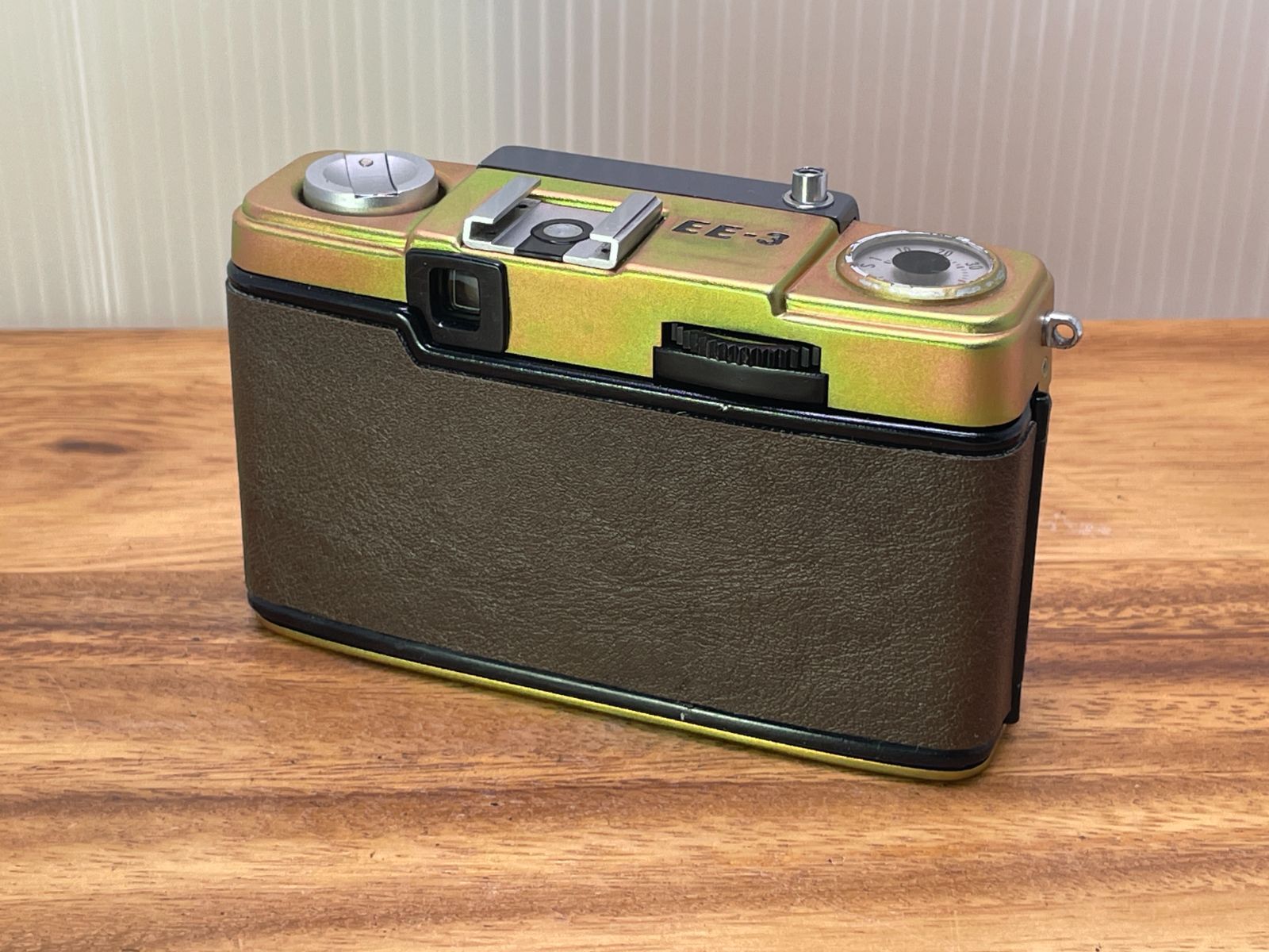 【完動品】OLYMPUS PEN EE-3 オリンパス　動作保証　モルト交換済 Satin サテンウッド Olympus PEN EE-3 | Macha Cameras