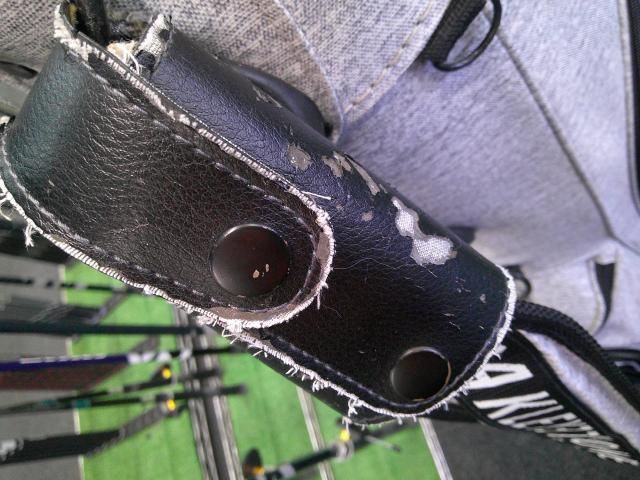  オークリー オークリー キャディバッグ 92034917 傷日焼け多数有||0 8450 松山店 高校ゴルフ用品 ゴルフバッグ キャディバッグ ゴルフ