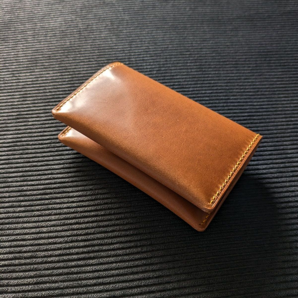 コードバン名刺入れ カードケース【ROCADOシェルコードバン】 - メルカリ