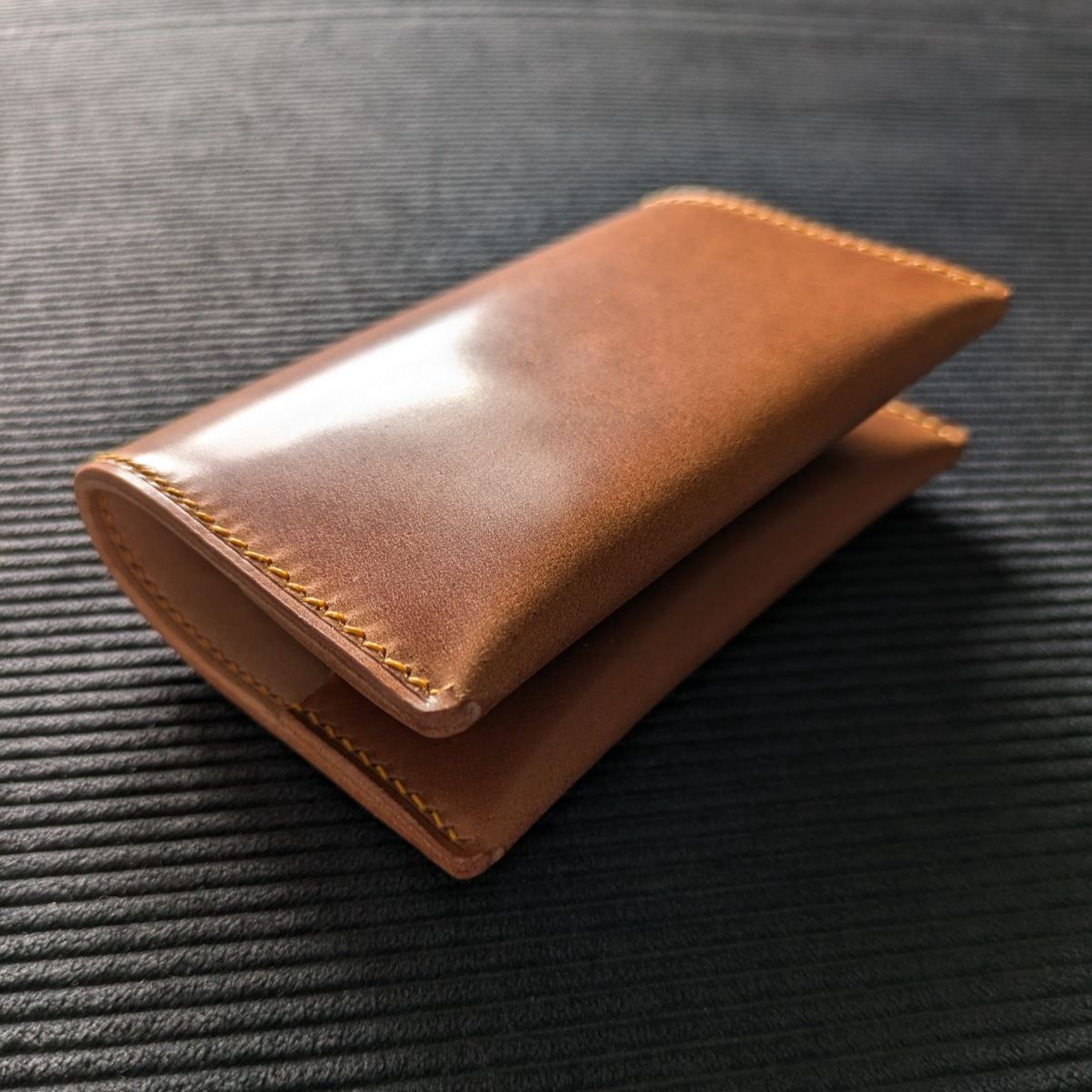 コードバン名刺入れ カードケース【ROCADOシェルコードバン】 - メルカリ