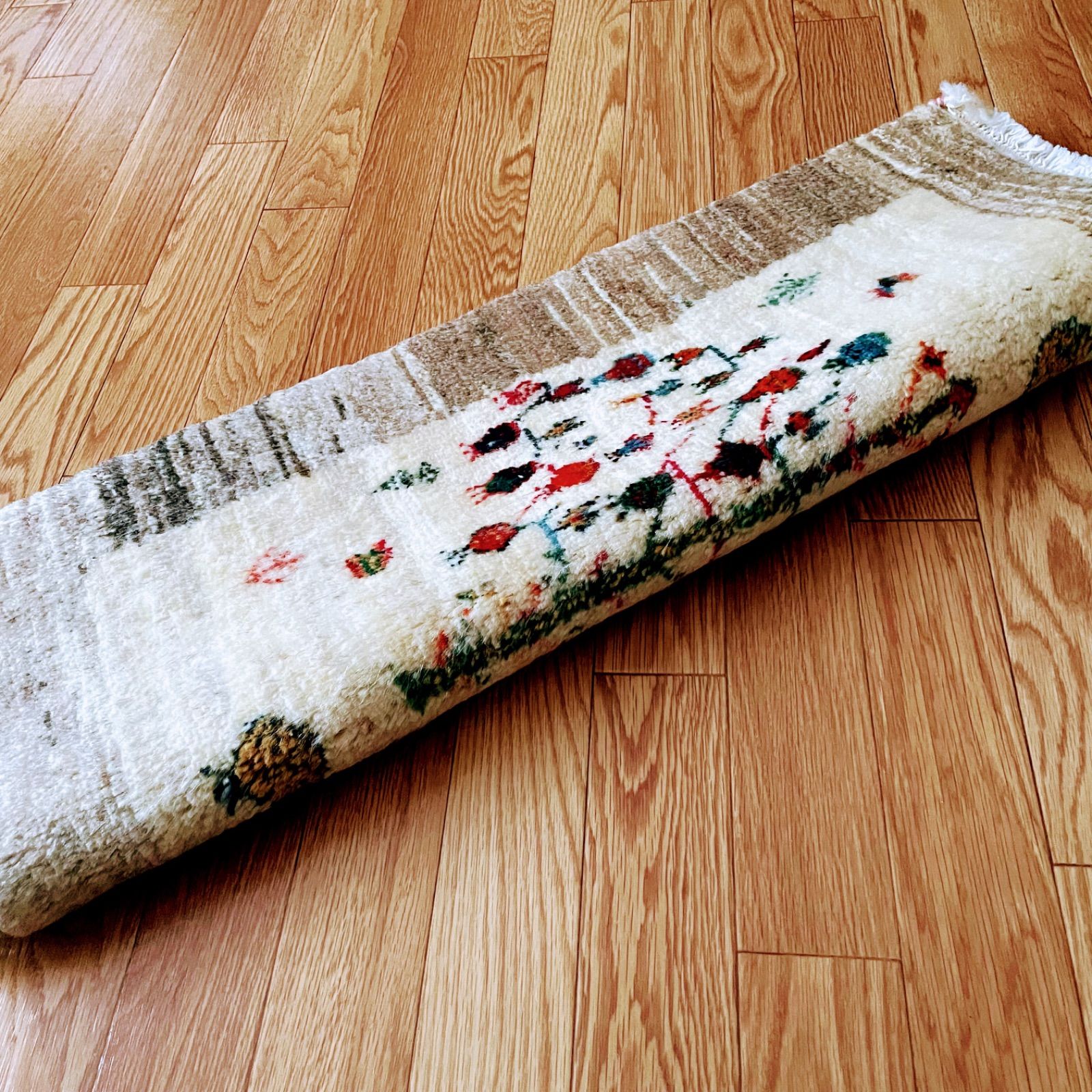 ペルシャ 手織り本物 アート ギャッベ 57×80cm 豊穣のザクロ文様