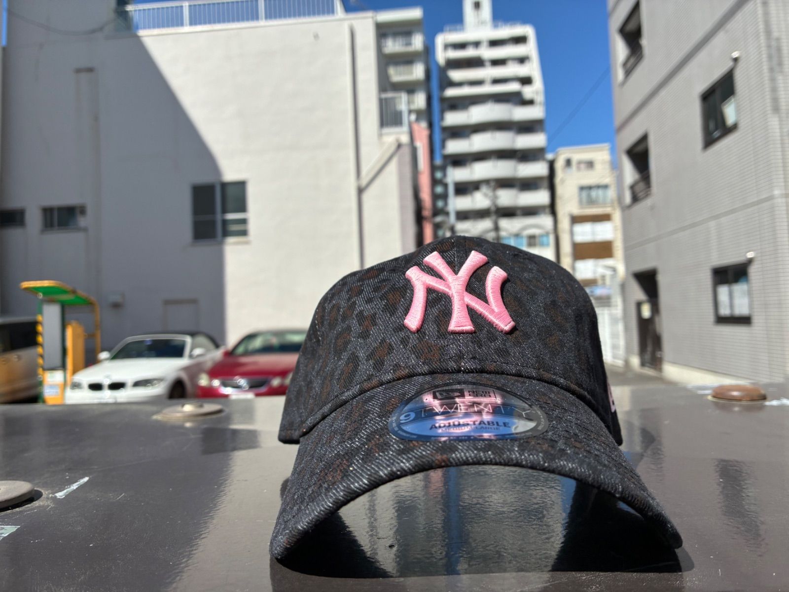 NEW ERA 9TWENTY Leopard ニューヨーク・ヤンキース ブラック ピンク M