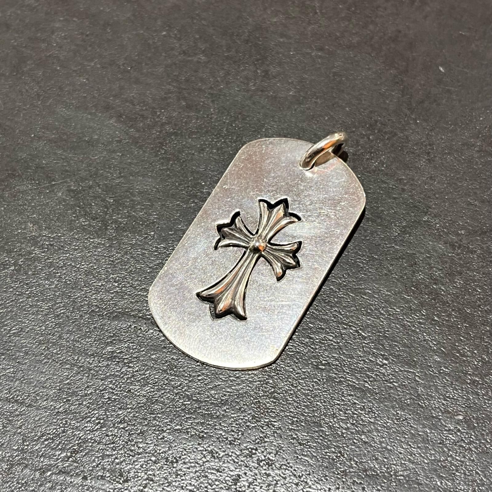 CHROME HEARTS カットアウト タイニークロス ラージ ドッグタグ