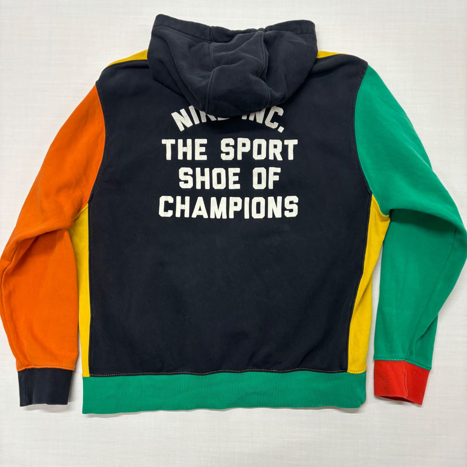NIKE（ナイロンジャケット ・ シルバー⁄銀色系）のフリマアイテム一覧 