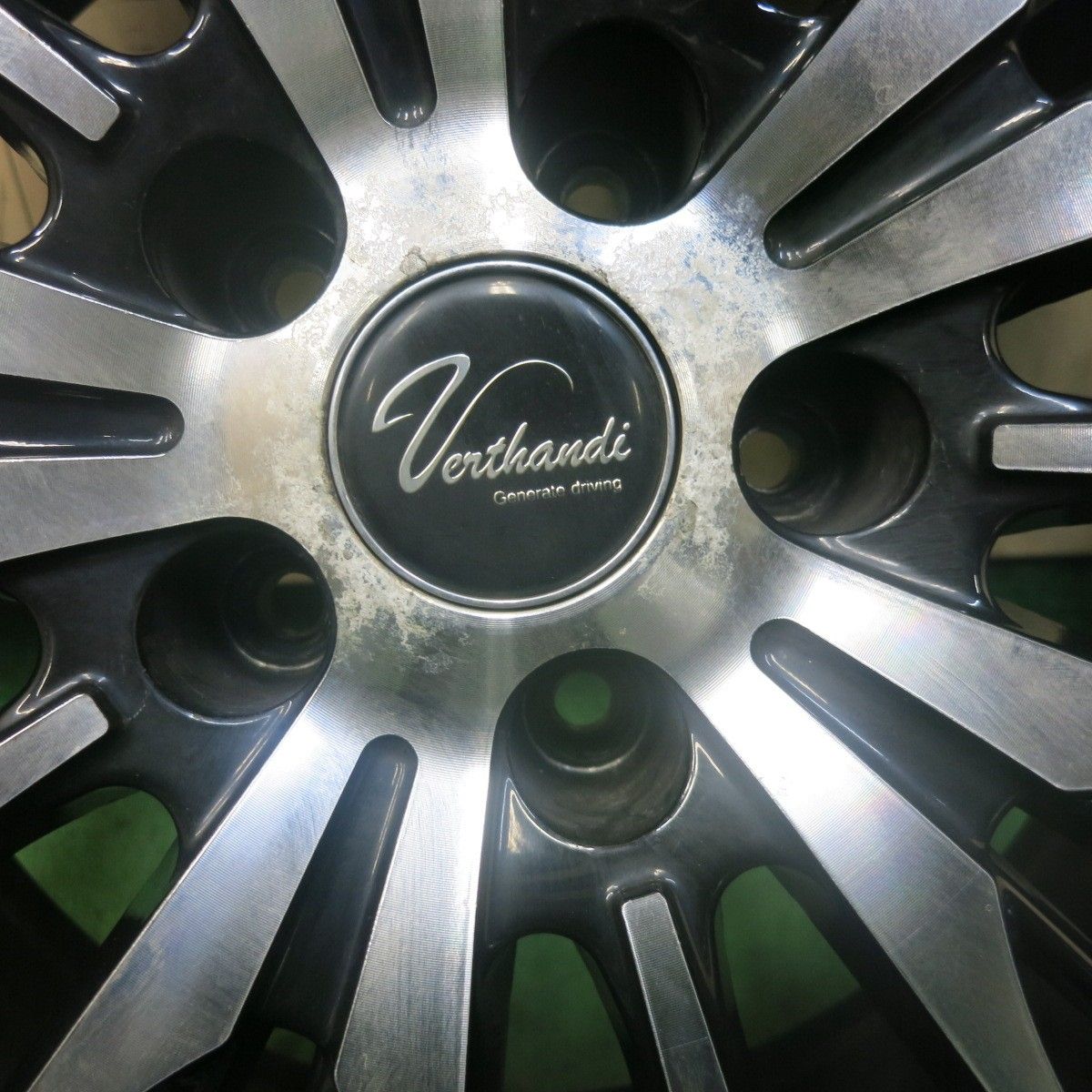 バリ溝！23年！9分☆スタッドレス 235/50R18 MOMO SUV POLE W-4