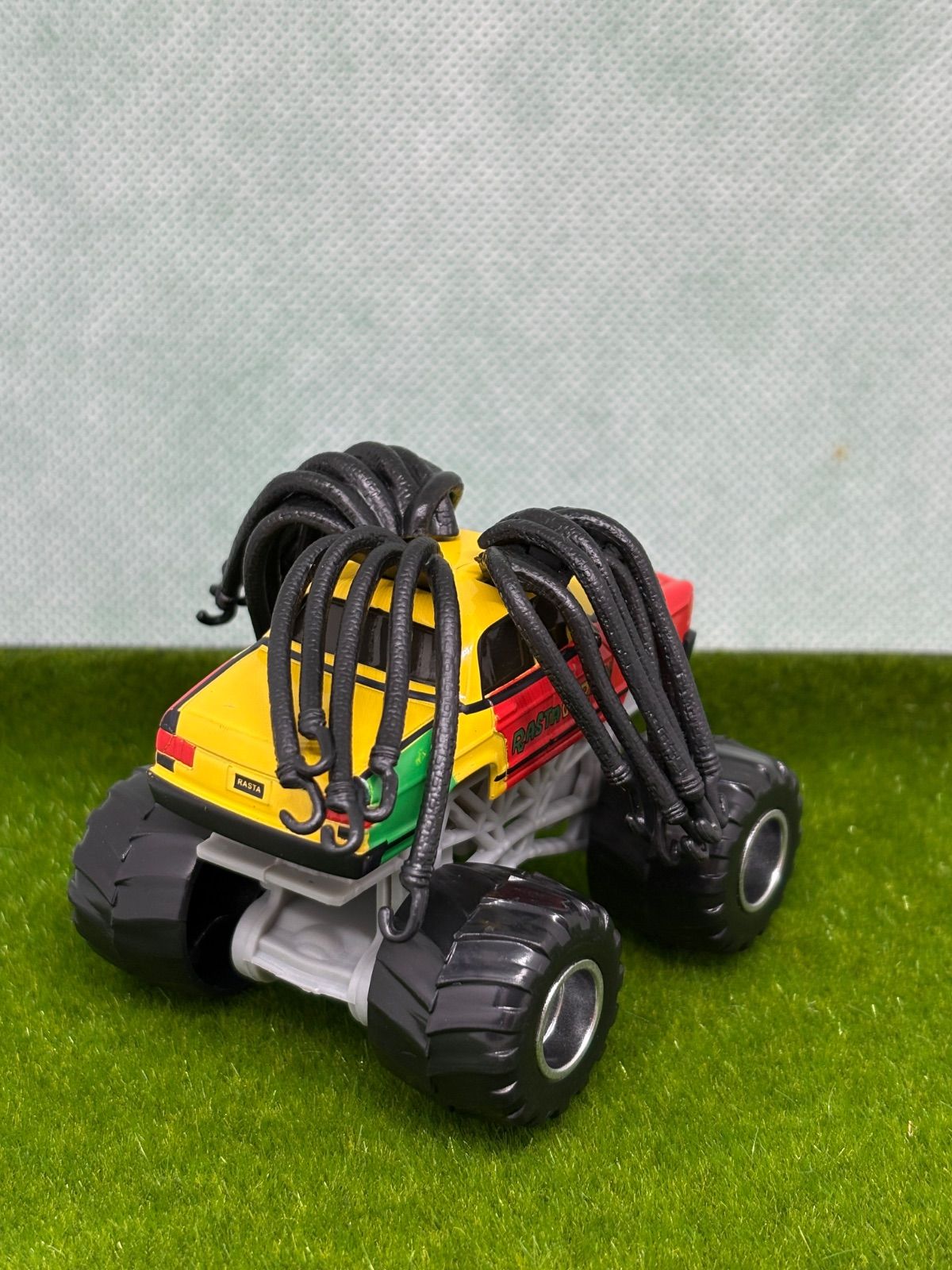☆カーズ☆モンスタートラック メーター RASTA CARIAN カーズミニカー