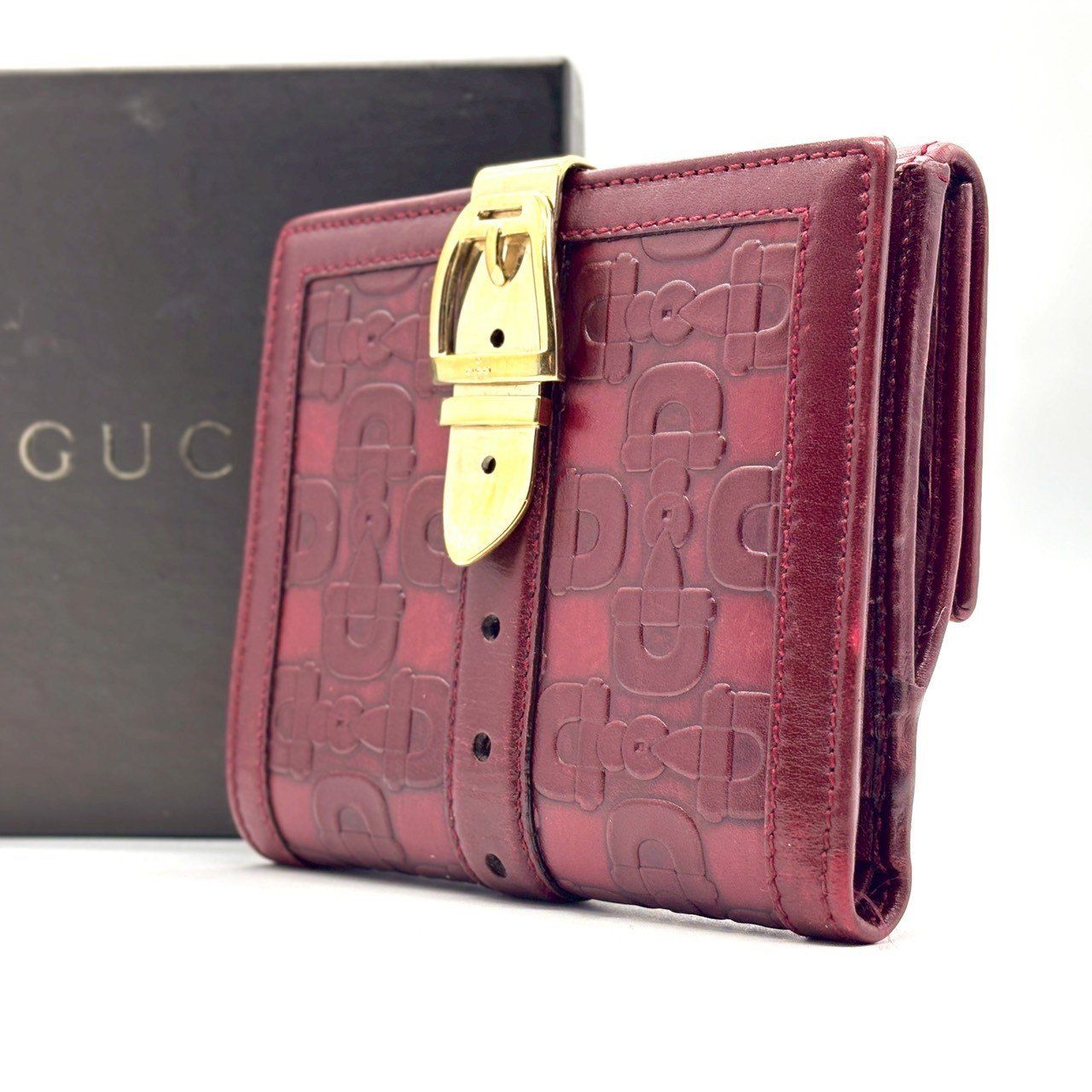 ︎未使用 GUCCI 二つ折り ウォレット 財布 ボルドー 箱付き グッチ 美 ︎未使用 GUCCI 二つ折り ウォレット 財布 ボルドー 箱付き グッチ 美