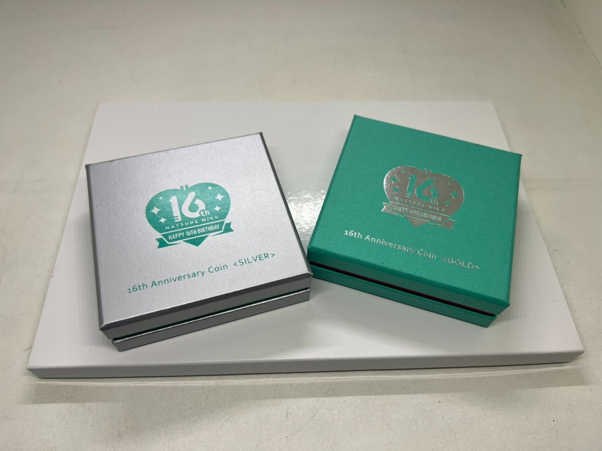 中古 開封済み】 初音ミク Happy 16th Birthday 公式カラー金貨＆銀貨