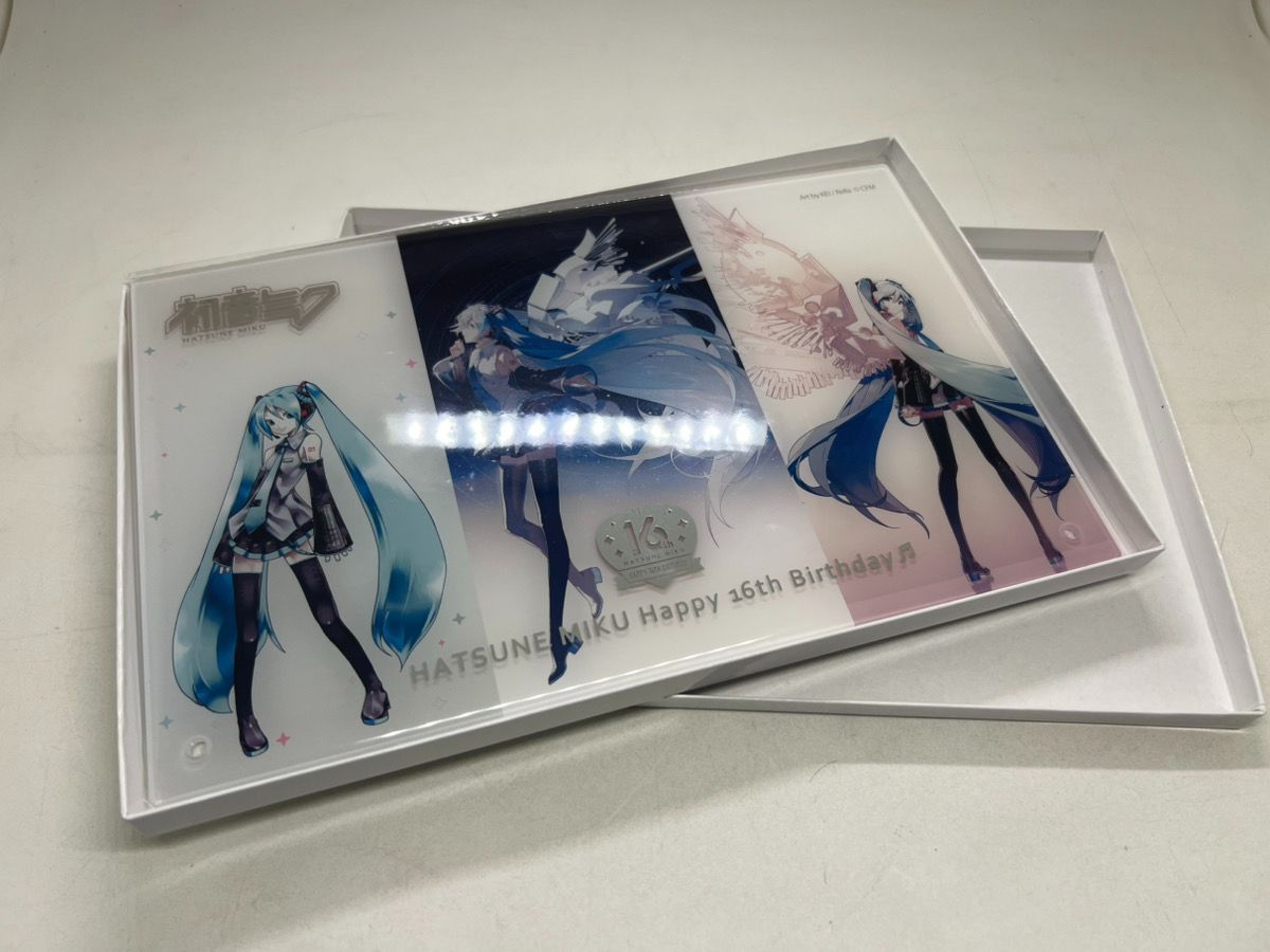 中古 開封済み】 初音ミク Happy 16th Birthday 公式カラー金貨＆銀貨