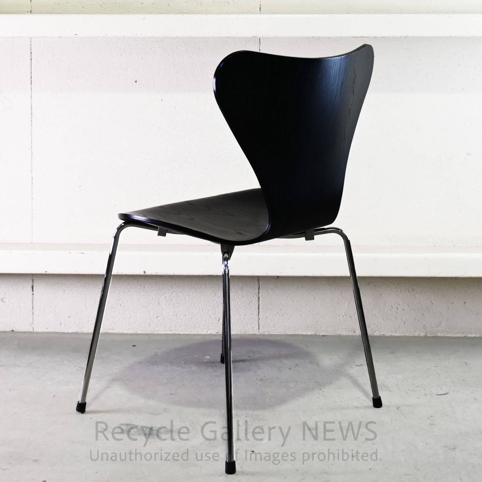 ○ FRITZ HANSEN SERIES 7 Black フリッツハンセン セブンチェア 黒