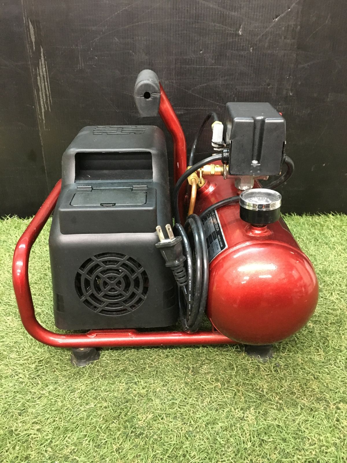 【中古品】【0906】SK11(藤原産業) PUMA エアコンプレッサ SR-045 SR-L04SPT-01 450034 IT31ANMYOZ8O 【中古品】【0906】SK11(藤原産業) PUMA エアコンプレッサ SR-045 SR-L04SPT-01 450034 IT31ANMYOZ8O