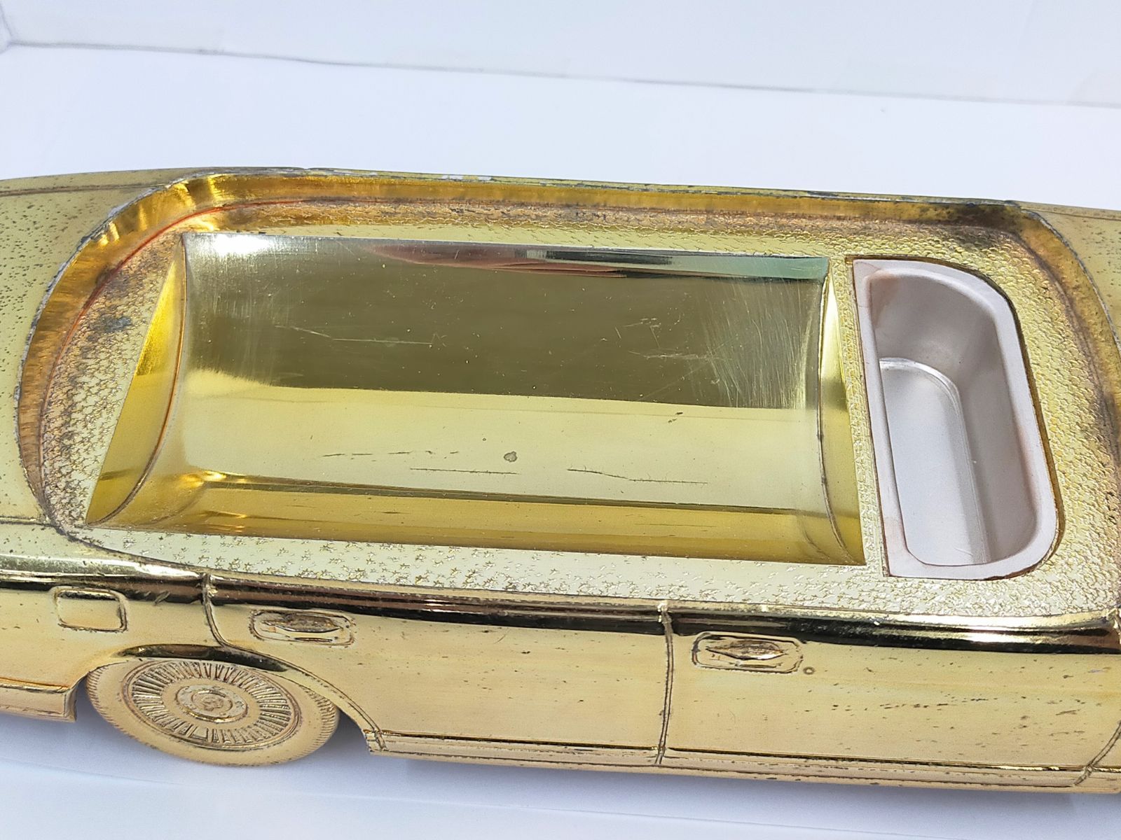 日産 CIMA シガレットケース オブジェ 日産/NISSAN シーマ/CIMA シガレットケース 金属製 中古品 インテリア