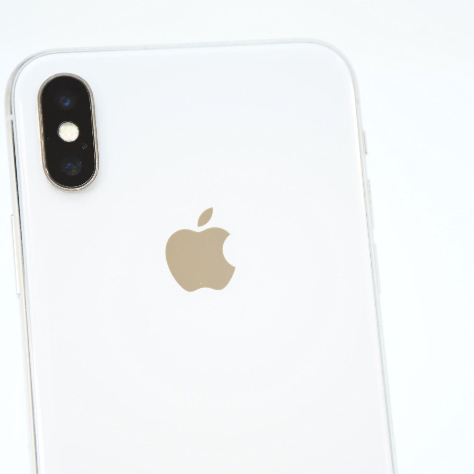 液晶美品＊純正バッテリー84％】 SIMフリー iPhone X 256GB シルバー 