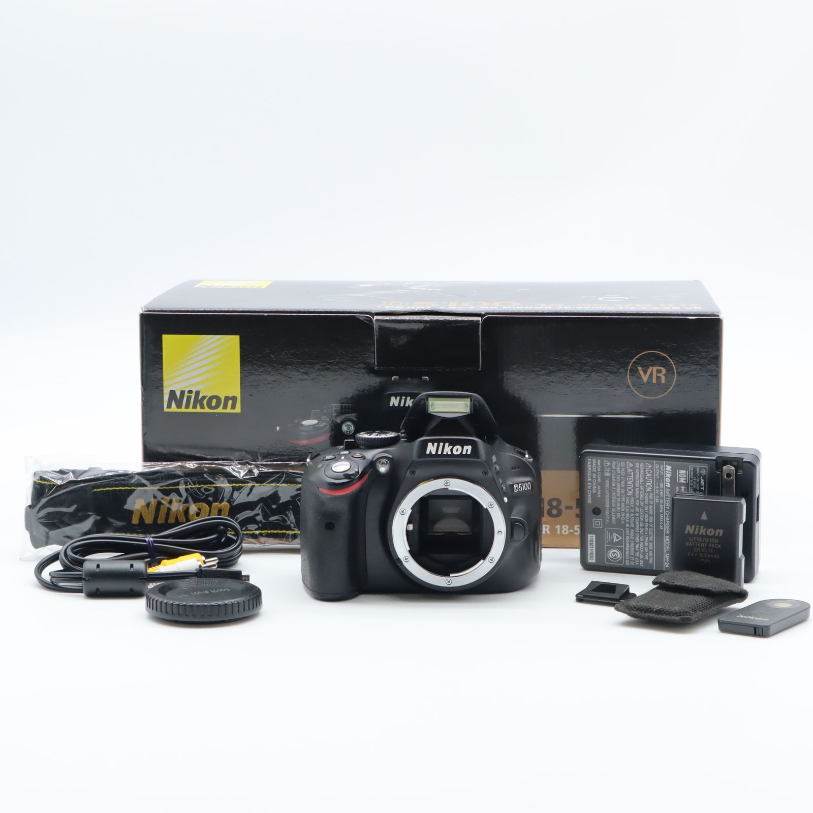 Nikon D5100 ボディ ショット数 3135回 - メルカリ