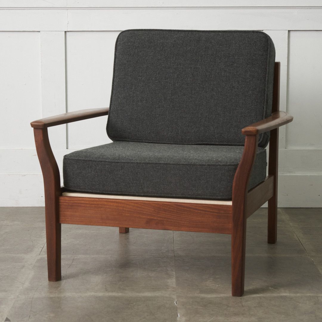 張替済 イギリス ヴィンテージ アームチェア シングルソファ 北欧 モダン スタイル 1人掛け イージーチェア 肘掛け 椅子 木製 92605