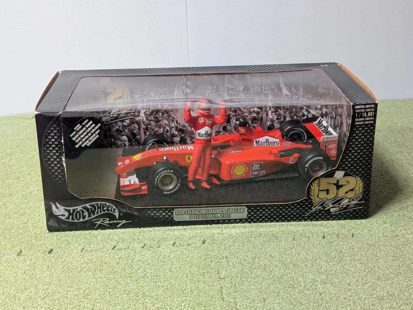 タイヤカスタム 1/18 マテル フェラーリF2001 ミハエル・シューマッハ