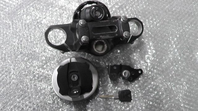 ヴェルシスX250　LE250D-A04xxx　の　キーセット:#1772501594
