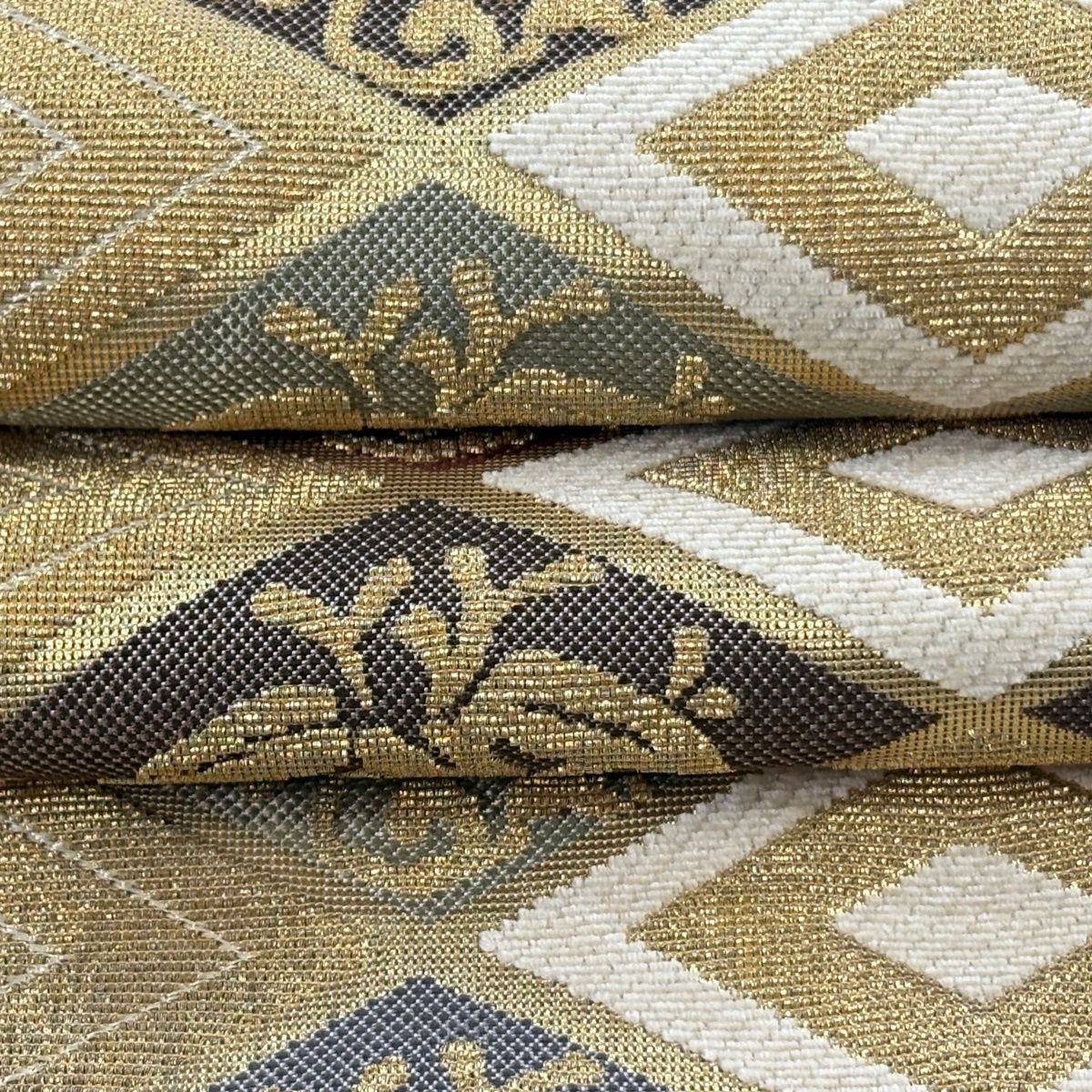 美品】 袋帯 逸品 誉田屋源兵衛 落款 鈴乃屋 菱 桐 金糸 金色 六通
