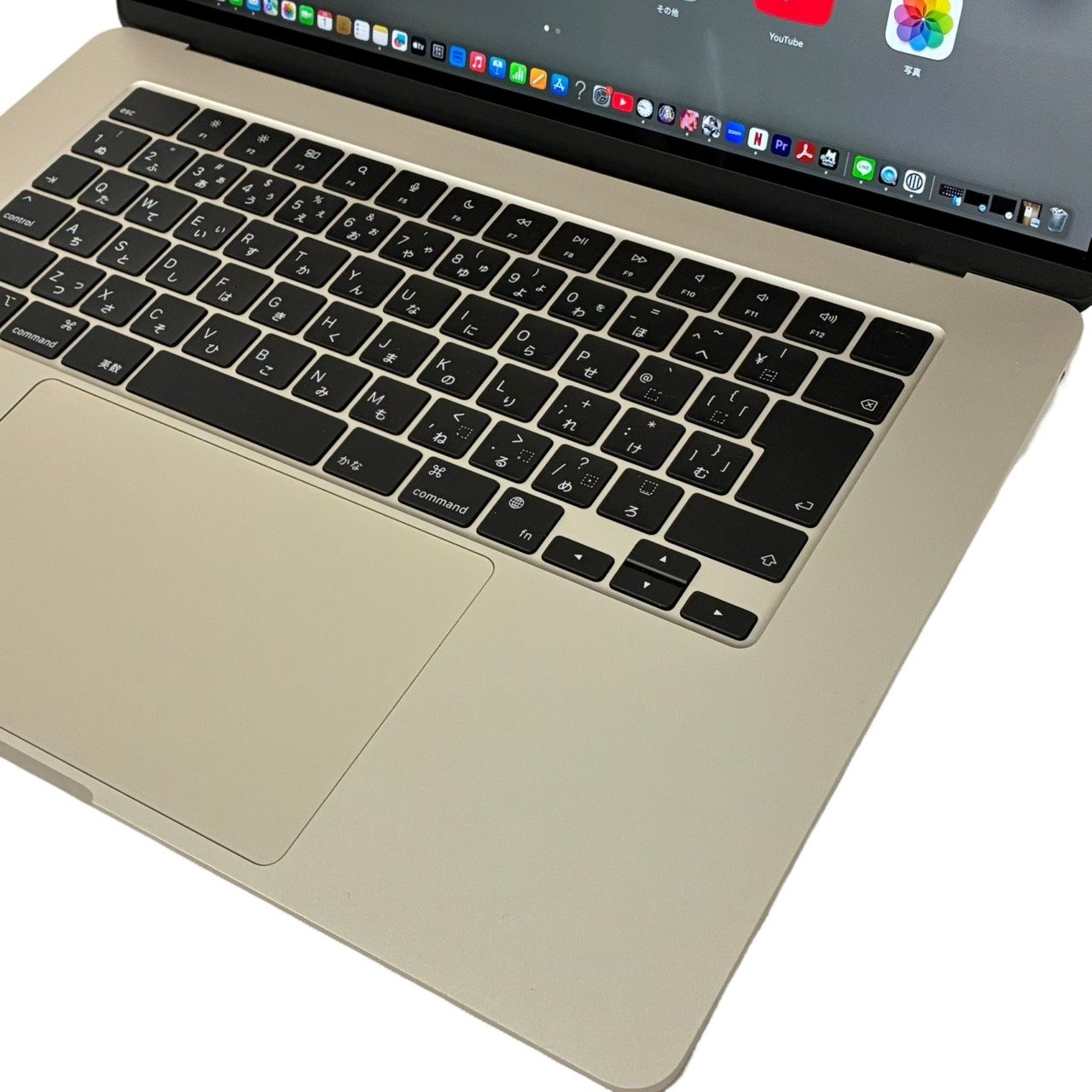 中古 MacBook Air M2 15.3